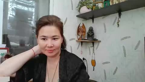 Nettie Allie online show from December 3, 8:38 am