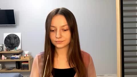 Agne online show from November 11, 3:42 pm