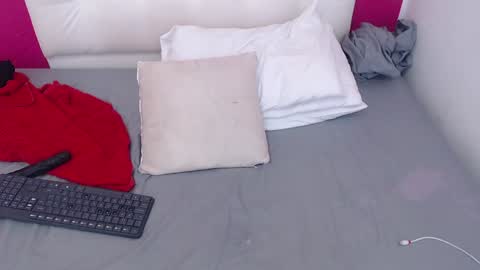 nextdoor_fantasy online show from January 14, 6:13 am