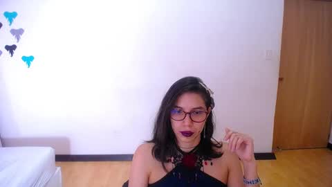 nextdoor_fantasy online show from February 26, 8:46 pm