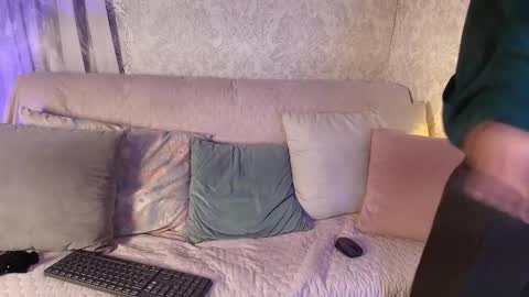 Nia online show from January 9, 12:31 pm