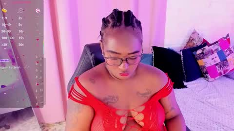 Nia online show from February 14, 2:19 pm