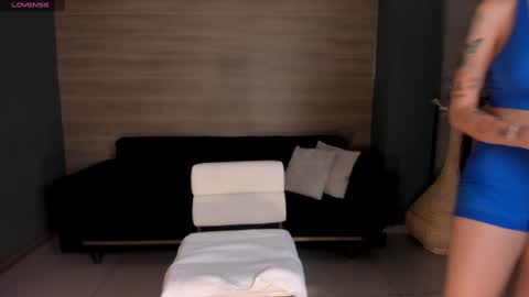 SQUIRTER DOLL    online show from December 29, 5:22 pm