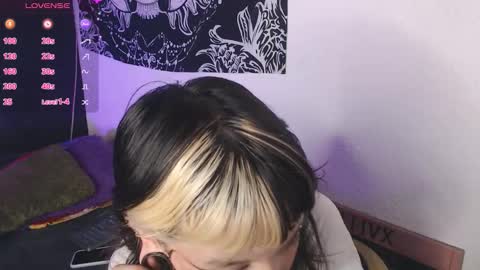  niakat  online show from October 14, 10:45 pm