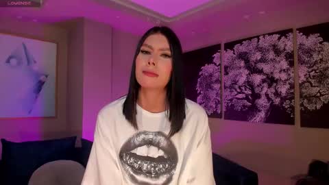 Call me Nia  online show from November 4, 7:30 pm