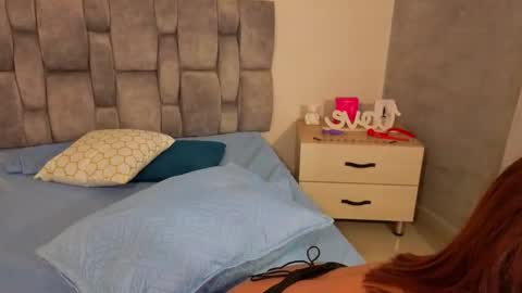 Nicolle  online show from March 24, 8:03 pm