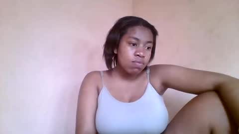 nicelly01 online show from July 12, 8:48 am