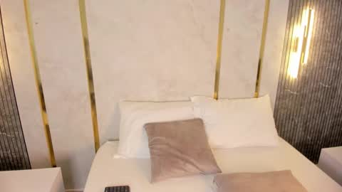 Nicky  online show from November 11, 2:29 am