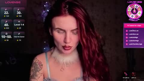 Nicky Weekends online show from December 22, 8:12 pm