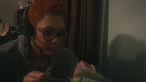 nickythehawtie online show from April 12, 3:09 am