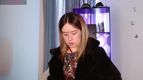 Nicky online show from February 2, 6:10 pm