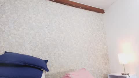 Nicol online show from September 20, 7:45 pm