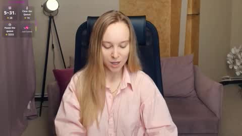 Nicoletta online show from December 19, 7:17 pm