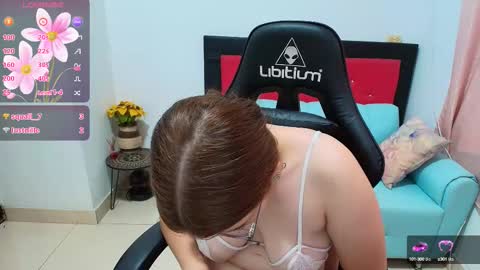 nicole  online show from September 25, 7:23 pm