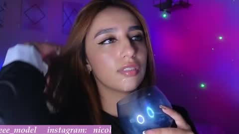 Nicole online show from April 18, 3:09 am