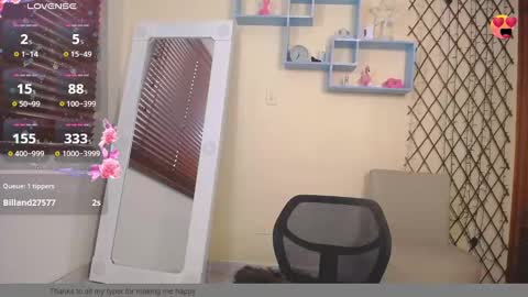 Nicole Santana online show from September 15, 9:33 pm