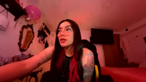 Nicole online show from June 29, 7:37 am