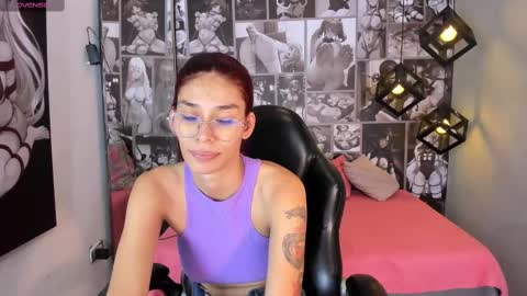 N i c o l e  online show from March 2, 3:09 pm