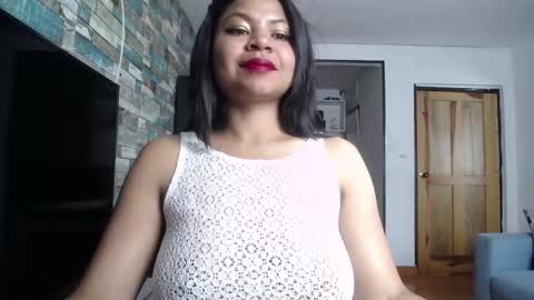 Nicole online show from February 6, 1:58 pm