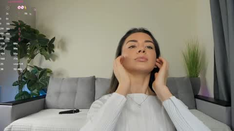 Dua Lipa online show from December 8, 1:03 pm