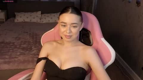 NicoleRossss online show from June 25, 5:12 am