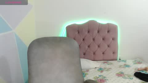 nicoll  online show from January 19, 3:52 pm