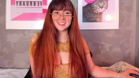 nicolle_evanss_ online show from October 25, 4:53 am