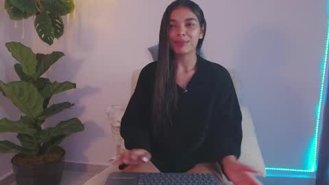 Nicolle online show from January 6, 1:20 am