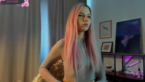 Kim online show from February 11, 8:05 am