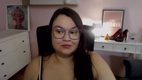 Holly online show from February 20, 6:48 am