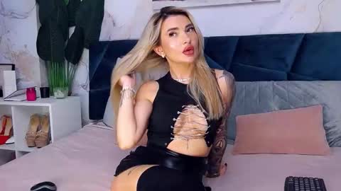 Iris online show from November 26, 9:10 am