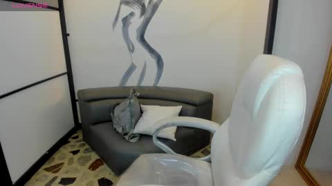 Anni online show from February 13, 9:17 pm