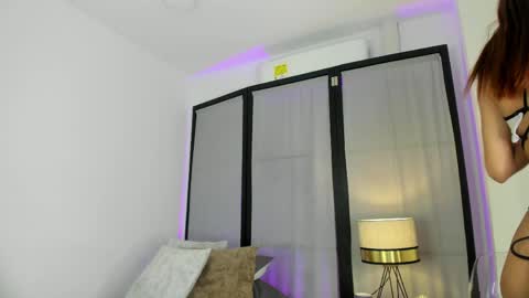 Niicole online show from March 31, 9:04 pm