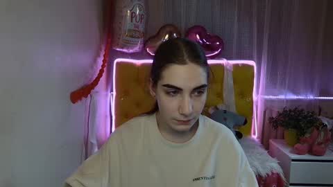 nikastarkk online show from March 7, 7:49 pm