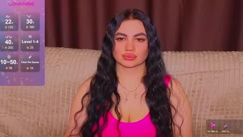 Nikki Kardashian online show from March 5, 11:38 pm