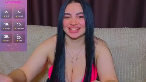 Nikki Kardashian online show from March 7, 10:32 pm