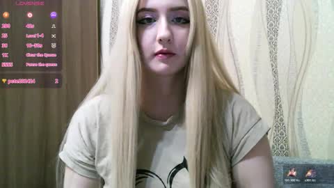 Nikki Roseanna online show from November 29, 3:38 pm