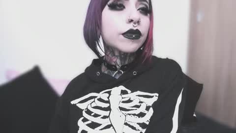 Nikki Ramone   online show from September 9, 1:33 pm