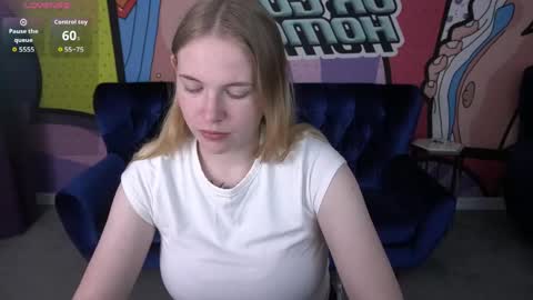 nikkyreyyy online show from June 6, 5:36 am