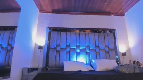     online show from September 10, 1:44 pm