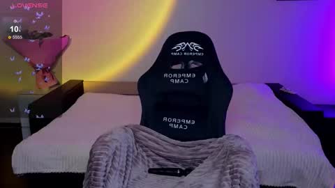 Niky online show from November 23, 8:49 am