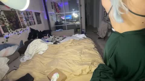 nikoli_naw online show from October 10, 9:52 pm