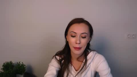 nikonara_ online show from October 21, 2:32 pm