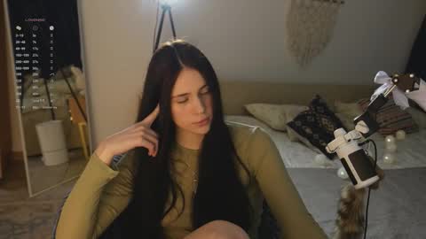 Jennet online show from February 20, 7:15 pm