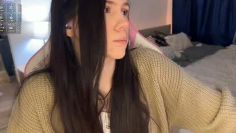 Jennet online show from February 14, 4:31 pm