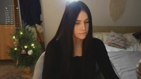 Jennet online show from January 7, 6:00 pm