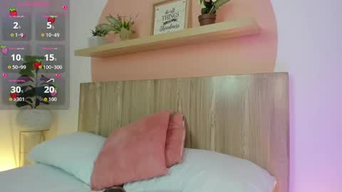 N I N A online show from September 21, 4:11 am