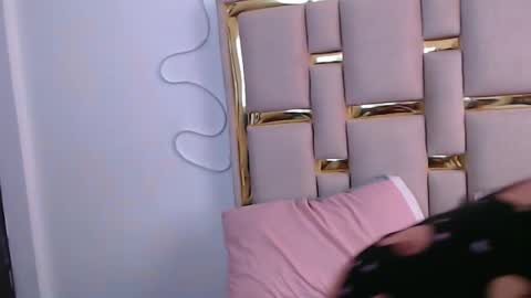 Nina Carther online show from October 11, 12:41 pm