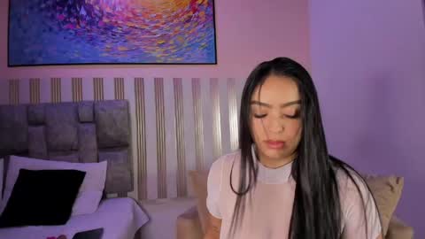 nina_glow_ online show from April 14, 12:05 pm