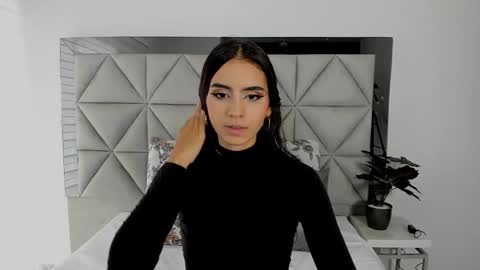  Nina  online show from February 20, 8:25 pm